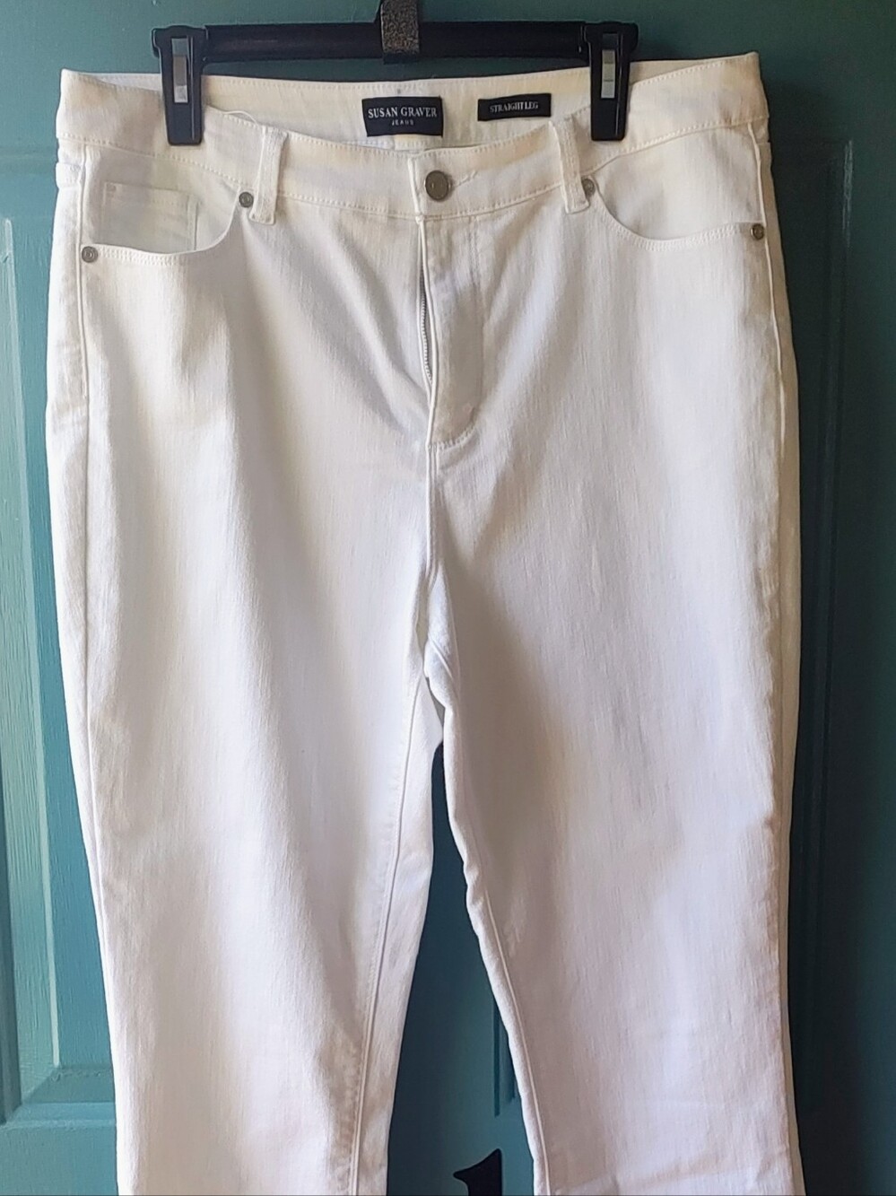 Susan Graver Mid Rise White Straight Leg Ankle Jeans